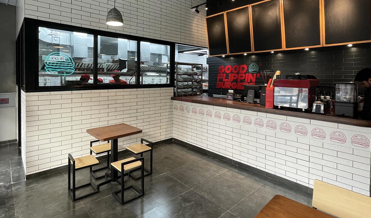 GOOD FLIPPIN’ BURGERS opens its largest outlet in Oshiwara, Mumbai